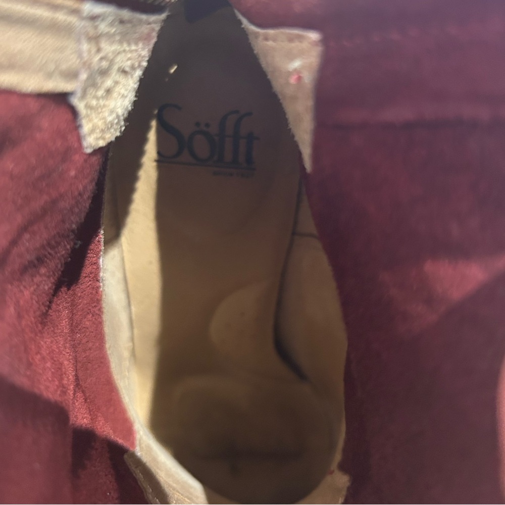 SOFFT Women's Red Leather Ankle Boots - Picture 6 of 6